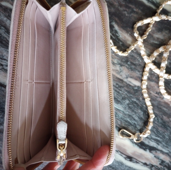 Prada zippy wallet - Picture 4 of 8